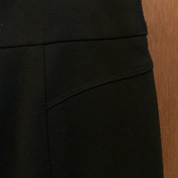 Basic black skirt - Picture 4 of 7